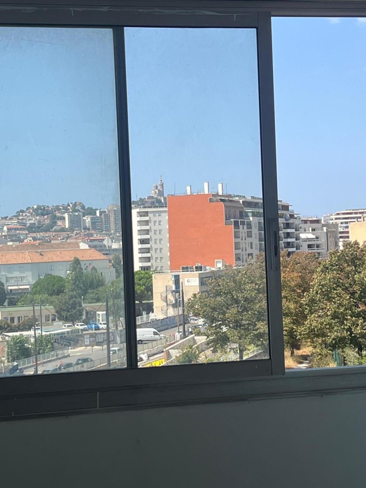 Appartement 2 Chambre Et Grand Sejour 100M2 A 5 Min Du Stade Velodrome Marseille Eksteriør bilde